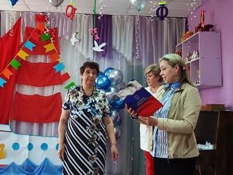 В подготовительных группах детских садов Ленинского района проходят праздничные выпускные 